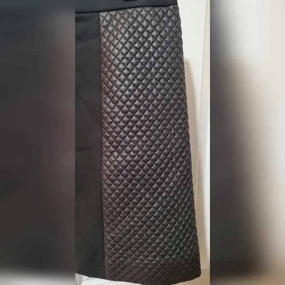 Club Monaco Faux Leather Skirt - Picture 4 of 7